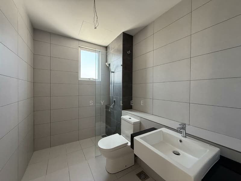 Rumah Teres 2 Tingkat untuk Disewa di Bandar Gamuda Cove (Dengkil) - SY Lee - Bathroom - PropertyGuru.com.my