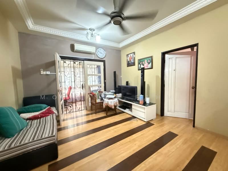 3-storey Terraced House for Sale in Batu Caves (Selangor) - Mohd Nor Fahmi - PropertyGuru.com.my