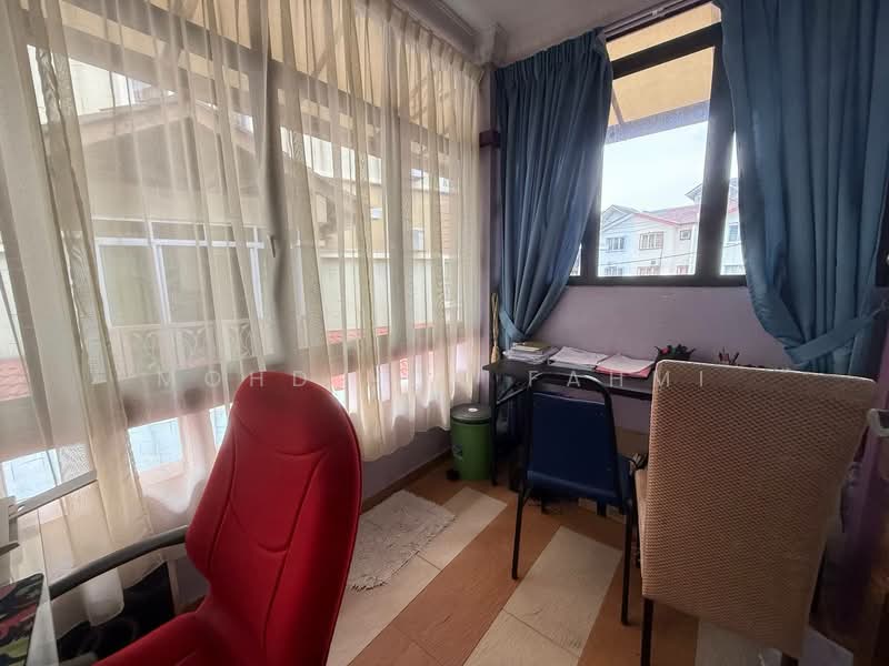 3-storey Terraced House for Sale in Batu Caves (Selangor) - Mohd Nor Fahmi - PropertyGuru.com.my