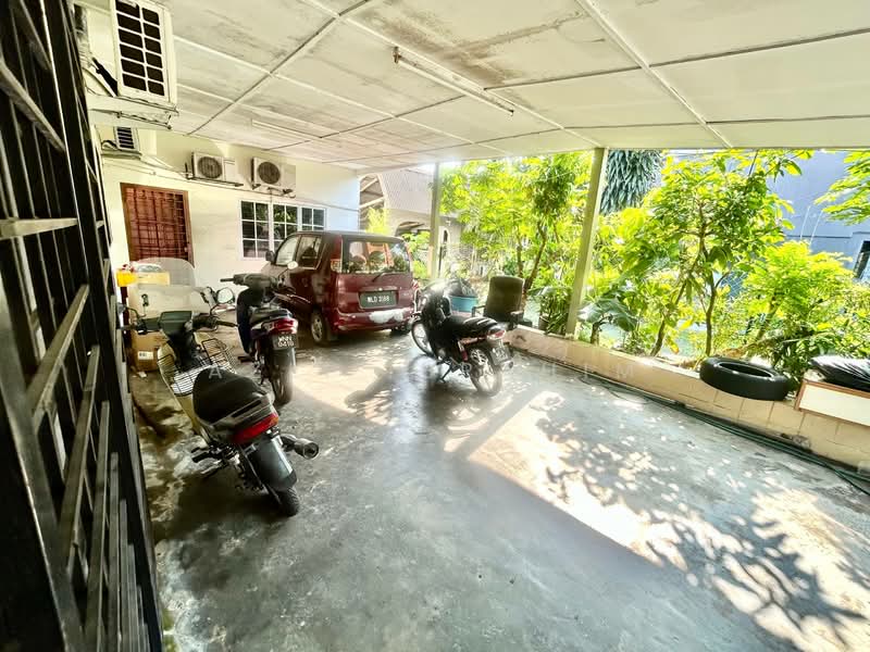 Bungalow for Sale in Kampung Pandan Dalam (Ampang) - Azli Ibrahim - Exterior - PropertyGuru.com.my