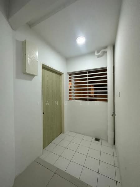 Condominium for Rent at The Clovers - Yang Lim - Corridor - PropertyGuru.com.my