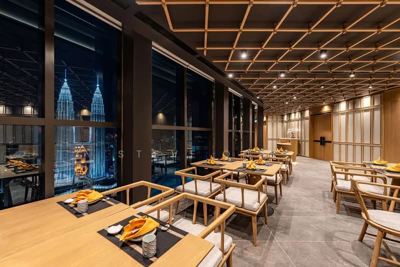 Servis Apartment untuk Dijual di Imperial Lexis - Steve Ong - Dining Room - PropertyGuru.com.my