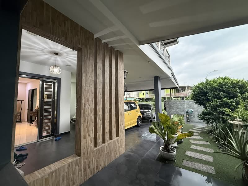 Semi-Detached House for Sale in Iskandar Puteri (Nusajaya) (Johor) - Sally Tuo - Entrance - PropertyGuru.com.my