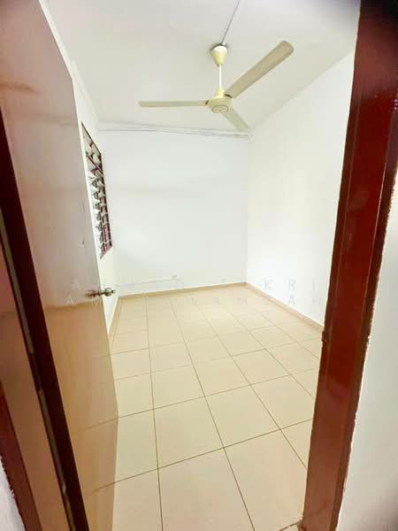 Apartment for Sale at Mentari Court - Ahmad Fikri Amer Hamzah - Interior - PropertyGuru.com.my