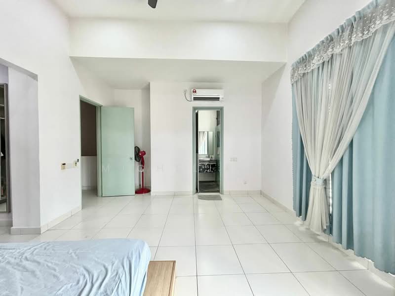 Cluster House for Sale in Setia Tropika (Johor Bahru) - Michelle He - Bedroom - PropertyGuru.com.my