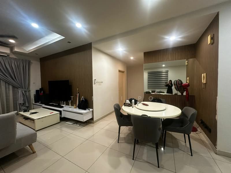 Condominium for Sale at Vistaria Residensi - Tan Li Po - Living Room - PropertyGuru.com.my