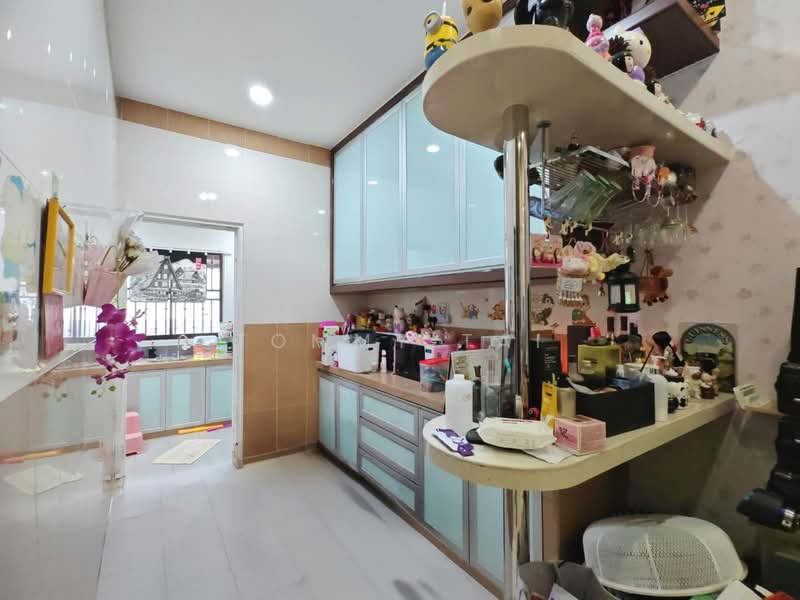 Rumah Teres 1 Tingkat untuk Dijual di Taman Rinting (Masai) - Tommy Tai - Kitchen - PropertyGuru.com.my