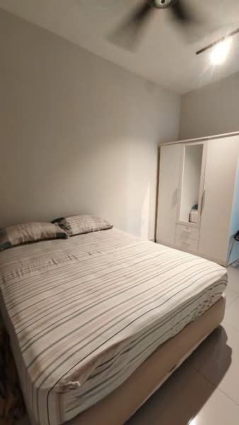 Servis Apartment untuk Dijual di Univ 360 Place - Edmund Goh - Bedroom - PropertyGuru.com.my