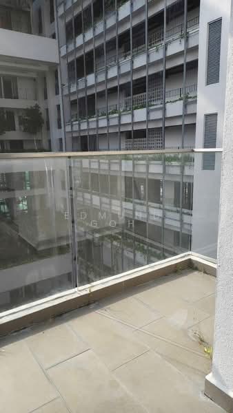 Servis Apartment untuk Dijual di Univ 360 Place - Edmund Goh - Balcony - PropertyGuru.com.my
