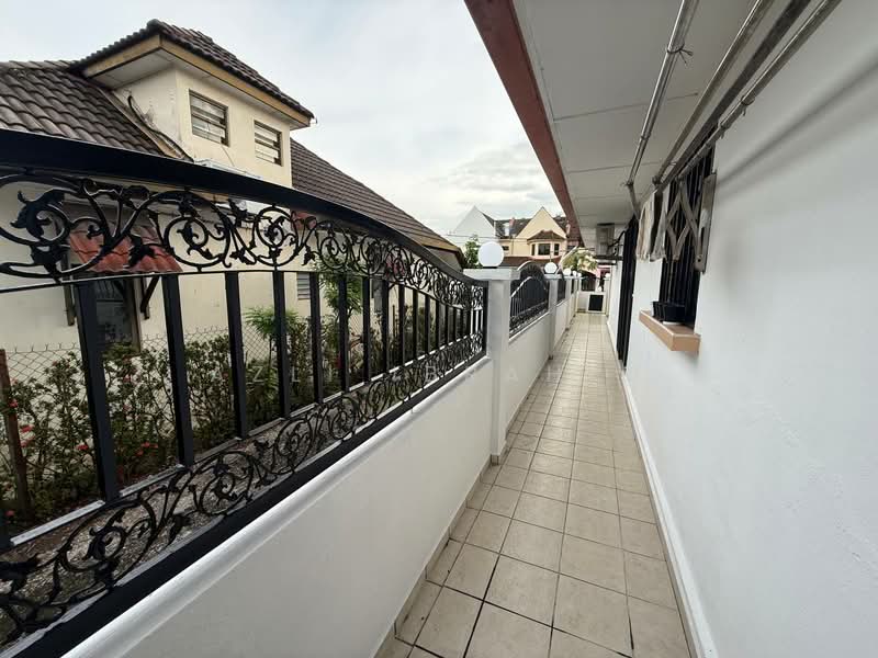 Rumah Teres 1.5 Tingkat untuk Dijual di Usj 2 (Subang Jaya) - Azli Ibrahim - Exterior - PropertyGuru.com.my