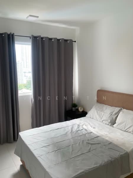 Condominium for Rent at i-Santorini - Vincent Tan - Bedroom - PropertyGuru.com.my