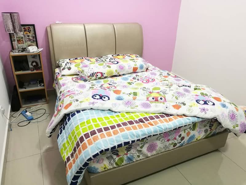Service Residence for Sale at D'Aman Residences @ Puchong - Vincent Yeoh - Bedroom - PropertyGuru.com.my