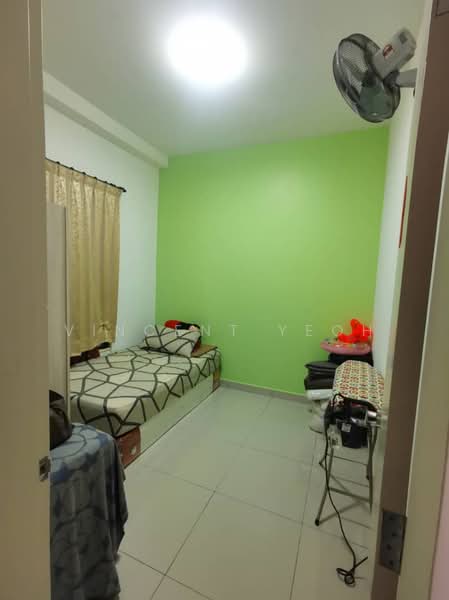 Service Residence for Sale at D'Aman Residences @ Puchong - Vincent Yeoh - Bedroom - PropertyGuru.com.my