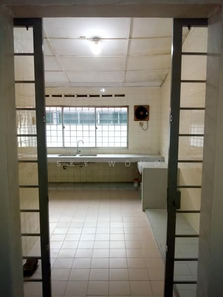 Rumah Teres 1 Tingkat untuk Dijual di Bandar Kinrara (Selangor) - Sky Wong - Kitchen - PropertyGuru.com.my