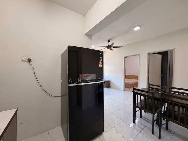 Pangsapuri untuk Disewa di Taman Bukit Erskine - Yang Lim - Dining Room - PropertyGuru.com.my
