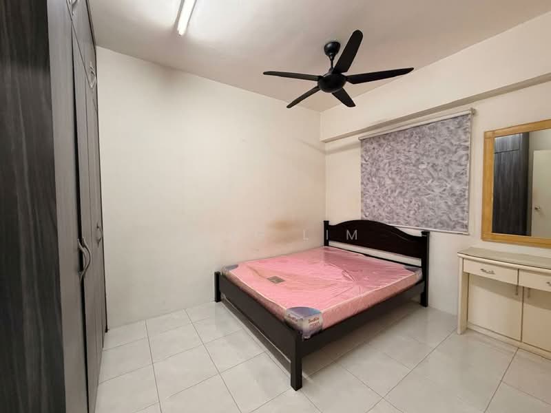 Pangsapuri untuk Disewa di Taman Bukit Erskine - Yang Lim - Bedroom - PropertyGuru.com.my