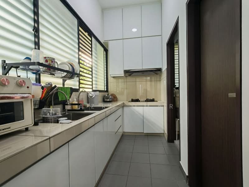 Semi-Detached House for Sale in Denai Alam (Shah Alam) - Fazri Omar - Kitchen - PropertyGuru.com.my
