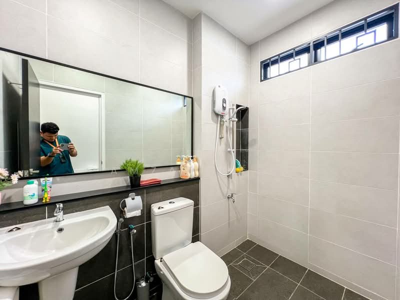 2-storey Terraced House for Sale in Elmina (Shah Alam) - Amzar Faiz - Bathroom - PropertyGuru.com.my