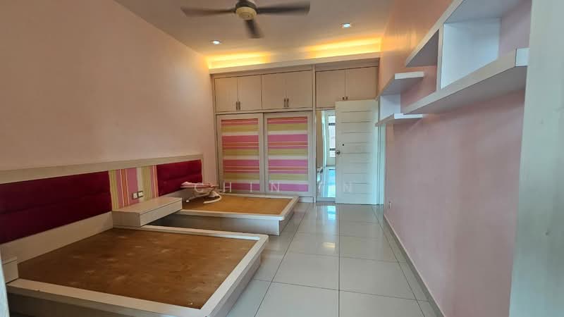 Rumah Berkembar untuk Dijual di Taman Desa Cheng Perdana 1 (Cheng) - CHIN FN - Bedroom - PropertyGuru.com.my