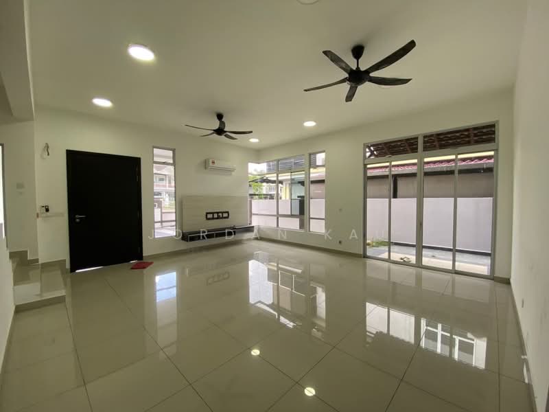 2-storey Terraced House for Sale in Horizon Hills (Iskandar Puteri (Nusajaya)) - Jordan Kau - Living Room - PropertyGuru.com.my
