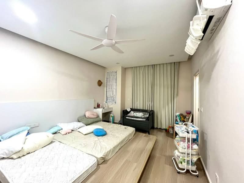 2-storey Terraced House for Sale in Pasir Gudang (Johor) - Finn Aw - Bedroom - PropertyGuru.com.my