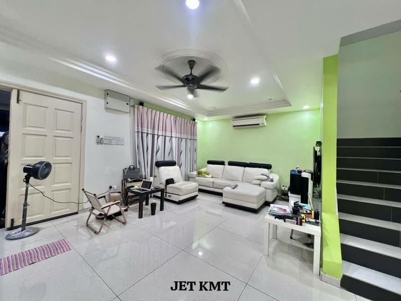 Rumah Teres 2 Tingkat untuk Dijual di Taman Chi Liung (Klang) - Raymond Choo - Living Room - PropertyGuru.com.my