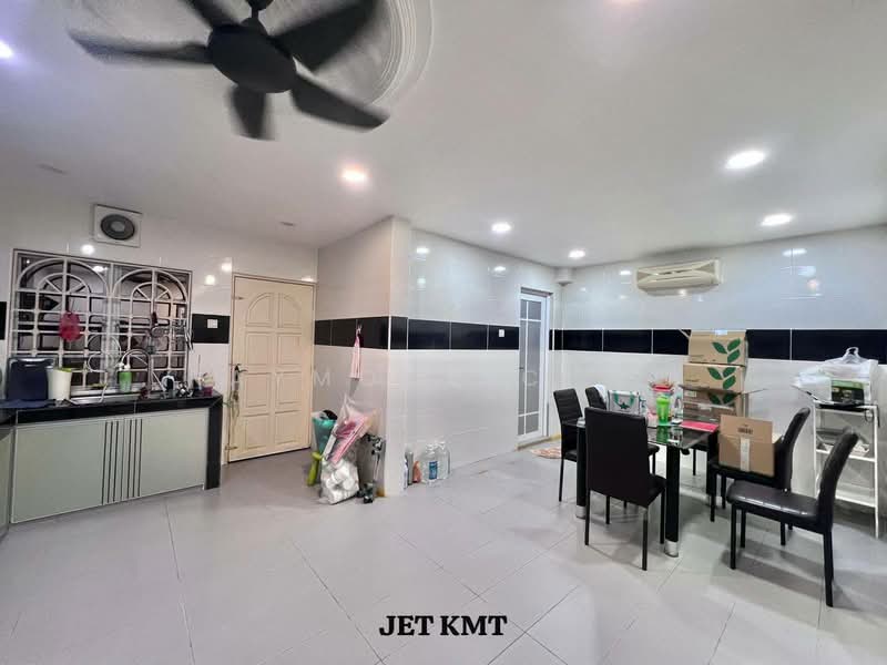Rumah Teres 2 Tingkat untuk Dijual di Taman Chi Liung (Klang) - Raymond Choo - Dining Room - PropertyGuru.com.my