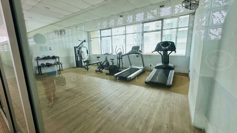 Service Residence for Sale at The Embassy (Bangunan Duta Impian) - Chloe Lai - Gym - PropertyGuru.com.my