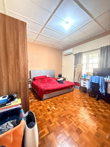 Semi-Detached House for Sale in Green Heights (Kuching) - Alfred Chua - Bedroom - PropertyGuru.com.my