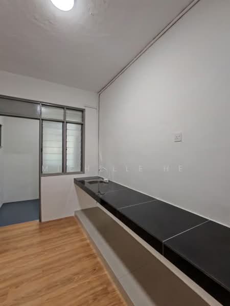 Flat for Sale at Taman Megah Ria - Michelle He - Kitchen - PropertyGuru.com.my