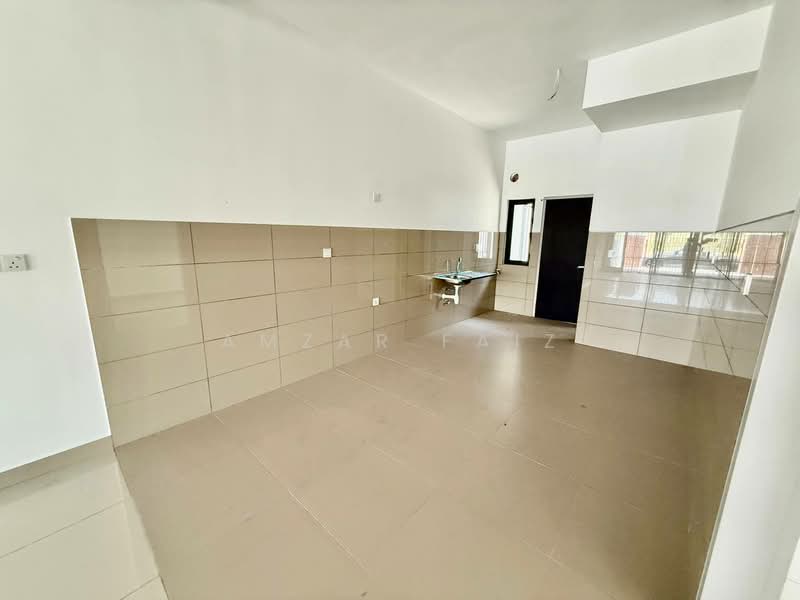 2-storey Terraced House for Sale in Elmina (Shah Alam) - Amzar Faiz - Kitchen - PropertyGuru.com.my
