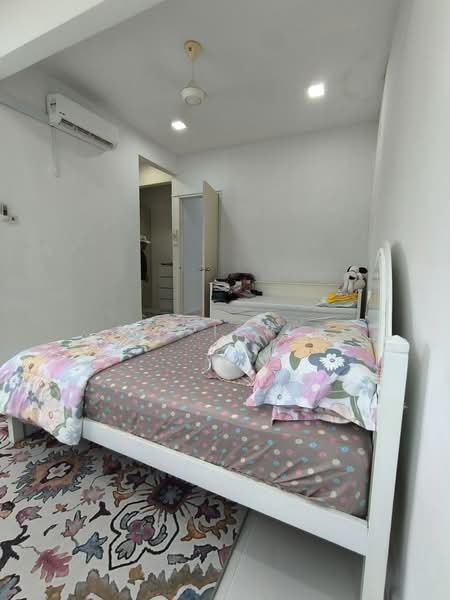 Rumah Teres 3 Tingkat untuk Dijual di Taman Kantan Permata (Kajang) - Ali Idris - Bedroom - PropertyGuru.com.my