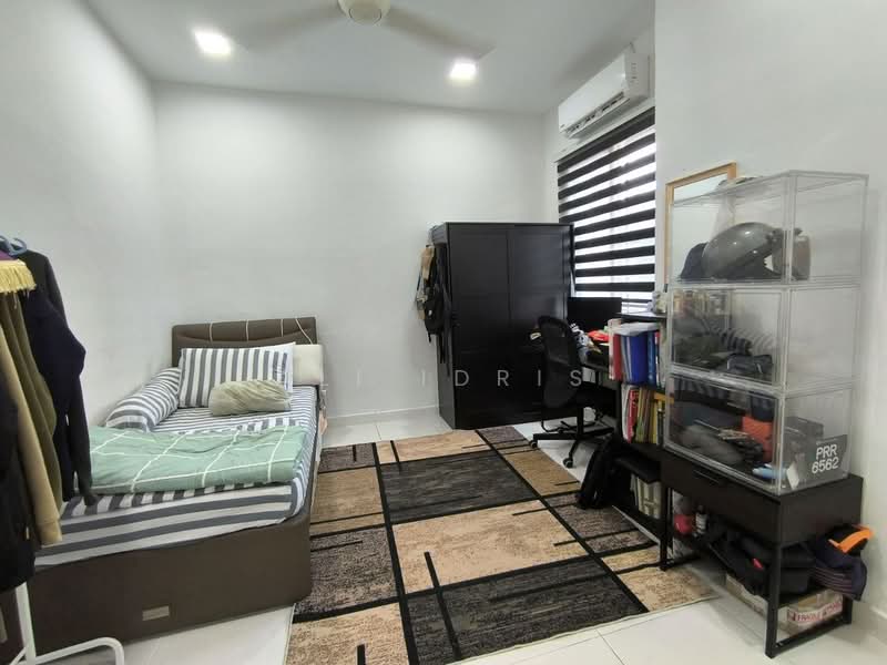 Rumah Teres 3 Tingkat untuk Dijual di Taman Kantan Permata (Kajang) - Ali Idris - Bedroom - PropertyGuru.com.my