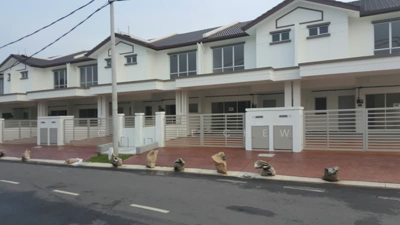 2-storey Terraced House for Sale in Taman Sri Buloh (Sungai Buloh) - Connie Chew - Exterior - PropertyGuru.com.my
