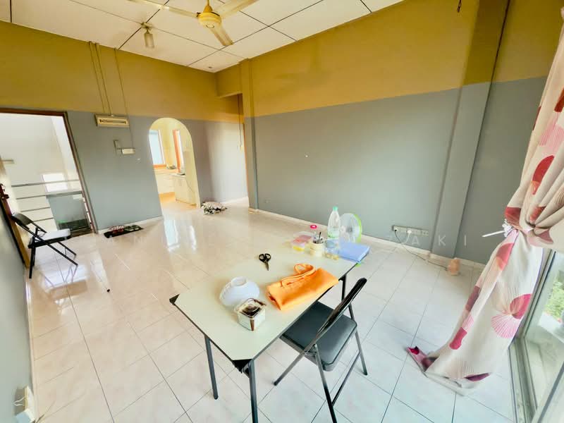 Pangsapuri untuk Dijual di Keranji Apartments - Danial Mohd Zaki - Living Room - PropertyGuru.com.my