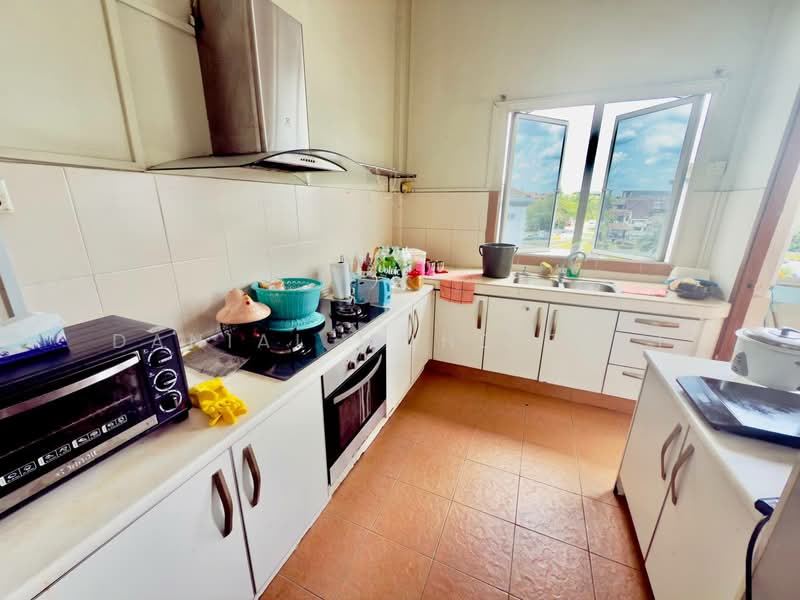 Pangsapuri untuk Dijual di Keranji Apartments - Danial Mohd Zaki - Kitchen - PropertyGuru.com.my