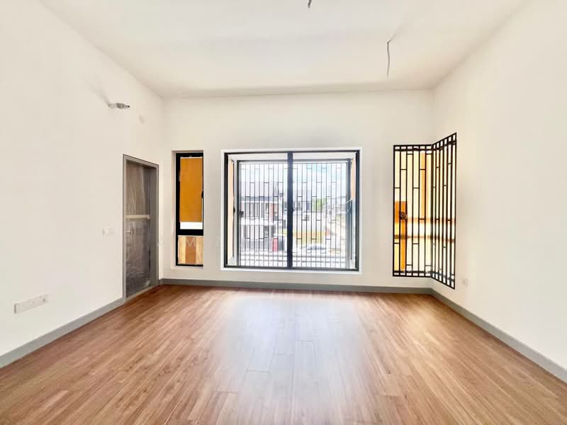 2-storey Terraced House for Sale in Elmina (Shah Alam) - Amzar Faiz - Living Room - PropertyGuru.com.my