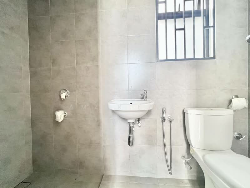 2-storey Terraced House for Sale in Elmina (Shah Alam) - Amzar Faiz - Bathroom - PropertyGuru.com.my