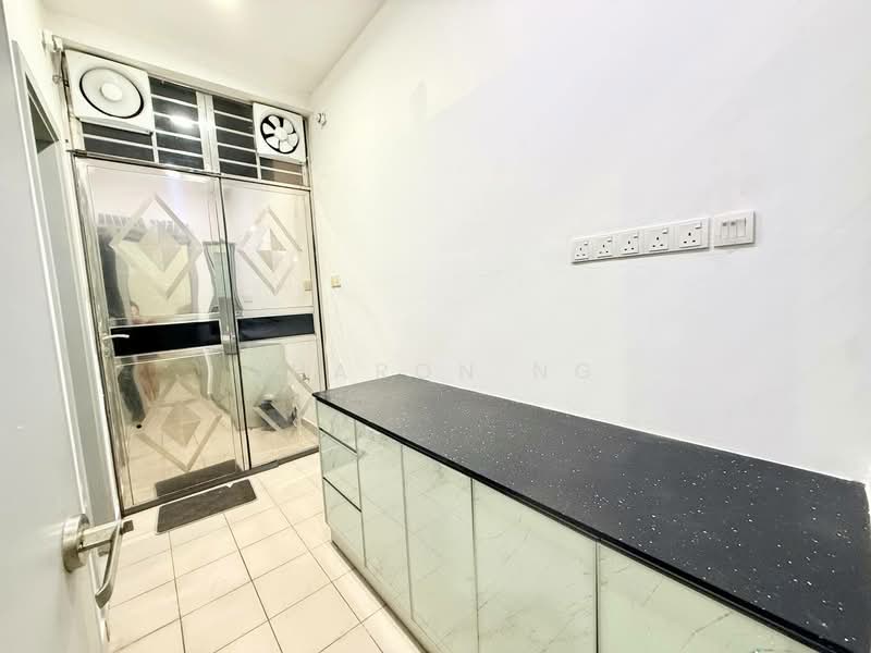 Semi-Detached House for Sale in Taman Molek (Johor Bahru) - Sharon Ng - Interior - PropertyGuru.com.my