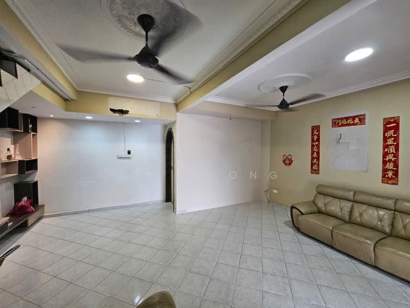Rumah Teres 2 Tingkat untuk Dijual di Johor Bahru (Johor) - C.T Chong - Living Room - PropertyGuru.com.my
