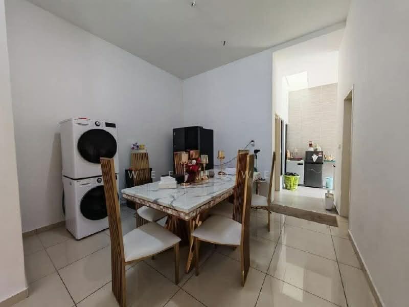 Cluster House for Sale in Taman Desa Tebrau (Tebrau) - Wee Howe - Dining Room - PropertyGuru.com.my