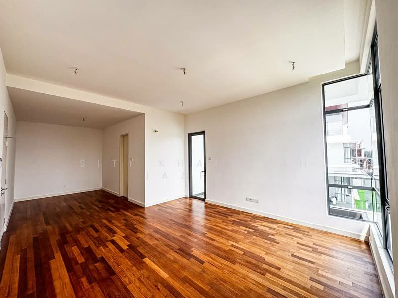 Semi-Detached House for Sale in Shah Alam (Selangor) - SITI KHAIRIYAH JAAFAR - PropertyGuru.com.my