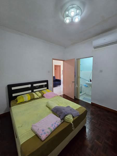 Apartment for Sale at Beverly Hills 3 - Zoey Liau - Bedroom - PropertyGuru.com.my