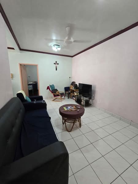 Apartment for Sale at Beverly Hills 3 - Zoey Liau - Living Room - PropertyGuru.com.my
