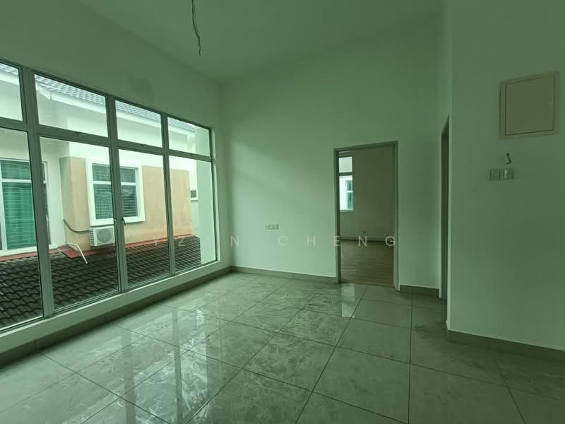 Bungalow for Sale in Taman Cendana (Juru) - Yzan Cheng - Living Room - PropertyGuru.com.my