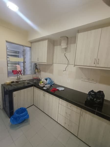 Condominium for Sale at Nusa Mewah Villa Condominium - ChaoLim . - Kitchen - PropertyGuru.com.my