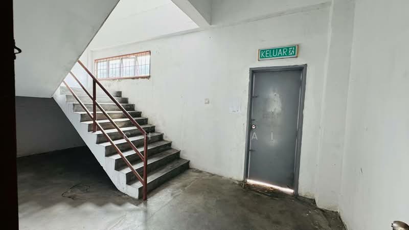 Kilang untuk Dijual di Pekan Nenas (Jeram Batu) - Chloe Lai - Corridor - PropertyGuru.com.my