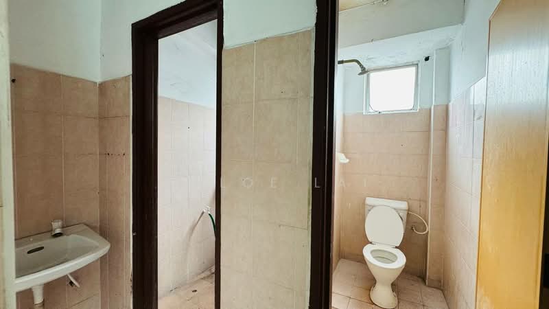 Kilang untuk Dijual di Pekan Nenas (Jeram Batu) - Chloe Lai - Bathroom - PropertyGuru.com.my