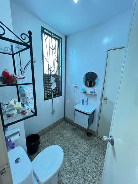 2-storey Terraced House for Sale in Setia Tropika (Johor Bahru) - Sharon Ng - Bathroom - PropertyGuru.com.my