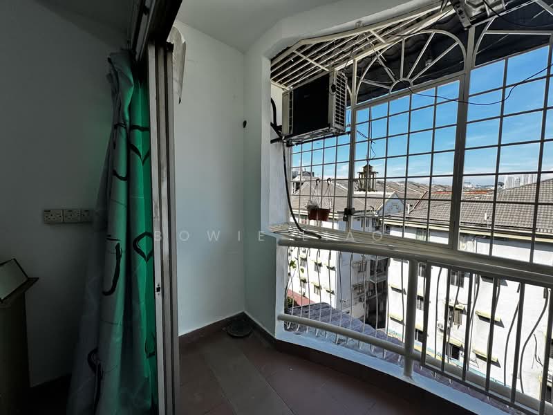 Pangsapuri untuk Disewa di Greenview Apartment - Bowie Liao - Balcony - PropertyGuru.com.my